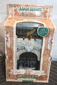 lot 246 image: Mage Knight Castle Gatehouse - Collectors Miniature with Figure