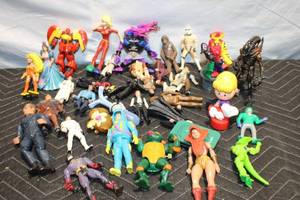 lot 252 image: Collection of 30 Action Figures and Toys Including Superheroes and Cartoon Characters