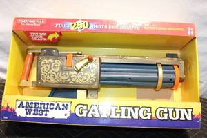 lot 265 image: American West TootsieToy Gatling Gun Toy Set