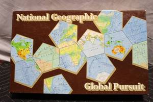lot 268 image: National Geographic Global Pursuit Board Game