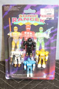 lot A-321 image: Set of 5 Vintage Sonic Ranger Action Figures