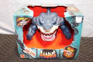 lot A-325 image: Action Figure Shark Ripster with Arm Movement Feature