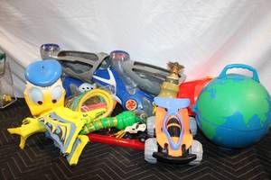 lot 345 image: Assorted Lot of Childrens Toys Including Space Blasters and Piggy Bank