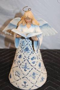 lot 360 image: Jim Shore Heartwood Creek Angel Figurine