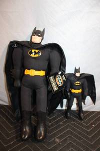 lot 373 image: Set of 2 Batman Plush Toys with Capes