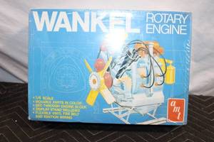 lot 399 image: AMT Wankel Rotary Engine Model Kit - 14 Scale