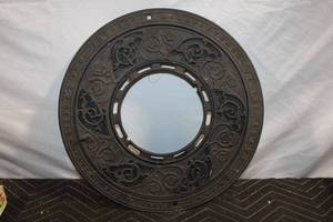 lot 424 image: Antique 1897 Adams Mfg Co Cast Iron Cover