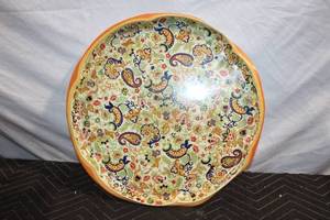 lot 425 image: Vintage Daher Decorated Ware Metal Tray with Floral Arabesque Design