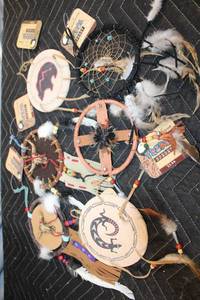 lot 440 image: Set of 7 Decorative Native American-Inspired Wall Hangings with Feathers and Beads