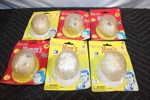 lot 442 image: Set of 6 Novelty Brain Puzzles - Whats on a Mans and Womans Mind