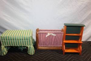 lot 452 image: Set of 3 Home Decor Items Wooden Bookshelf, Magazine Holder, Fabric-Covered Stool