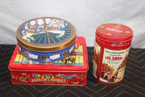 lot 477 image: Collection of Decorative Vintage Tin Containers