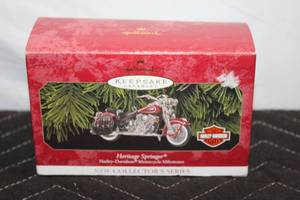 lot 483 image: Hallmark Keepsake Ornament Harley-Davidson Heritage Springer 1999