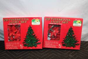 lot 487 image: Set of 40 Poinsettia Holiday Light Decorations
