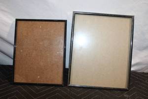 lot 497 image: Set of 2 Black Metal Picture Frames with Easel Backs