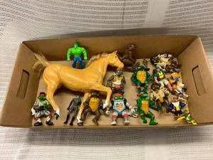 lot 16J image: Vintage Action Figures Lot TMNT Marvel