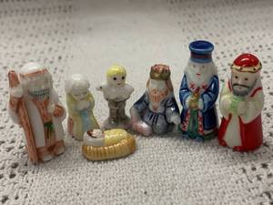 lot 20J image: Bug House Style Miniature Nativity Figurine Set