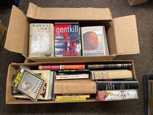 lot 31L image: Diverse Book Lot Fiction & Non-Fiction Hits
