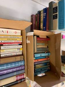 lot 37L image: Vintage Book Collection Lot