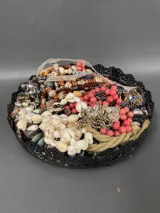 lot 98J image: Vintage Jewelry Lot Shell, Bead, Cord Necklaces