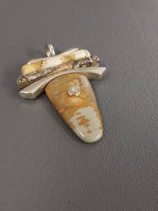 lot 16W image: Handcrafted Sterling Silver Jasper or Agate Stone Pendant