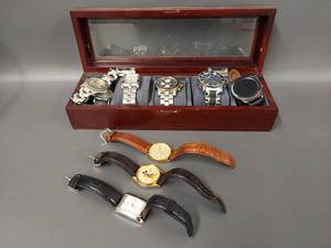lot 32W image: Mixed Lot of 9 Mens, etc. Watches incl. Seiko, Mickey Mouse - All Untested, no COAs