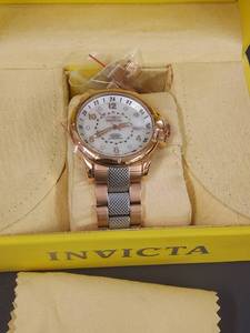 lot 33W image: Invicta Automatic Watch 1180