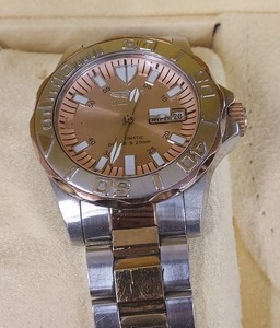 lot 35W image: Invicta Automatic Watch - 200m Water Resistant