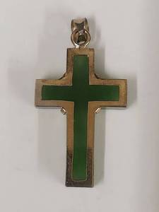 lot 64W image: Vintage Sterling Silver Jade Cross Pendant