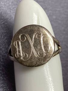 lot 2B image: Vintage Sterling Silver Monogrammed Signet Ring