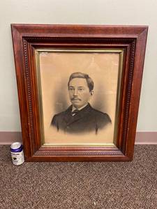 lot 14F image: Vintage Framed Portrait Antique Wooden Frame