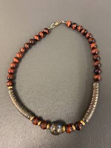 lot 33B image: Elegant Brown Beaded Necklace with Silver Clasp