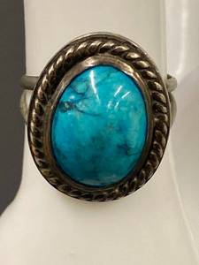 lot 52B image: Vintage Turquoise Sterling Silver Ring with Blue Stone