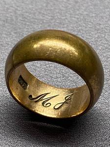 lot 66B image: Vintage MJ Engraved Gold Tone Ring Unique Design