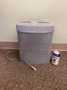 lot 70F image: Fellowes T7CM Cross-Cut Paper Shredder