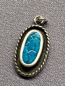 lot 87B image: Vintage Turquoise Sterling Silver Pendant