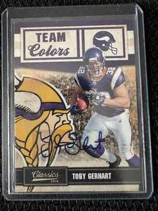 lot 18 image: Toby Gerhart 2010 Panini Classics Team Colors #7 Auto 0825