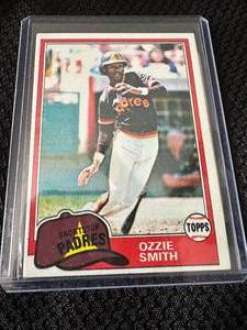 lot 39 image: Ozzie Smith 1981 Topps #254