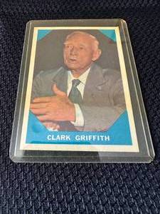 lot 40 image: Clark Griffith 1960 Fleer #15