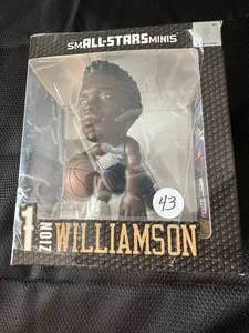 lot 43 image: Zion Williamson NBA Small-Stars Minis 6 Figure
