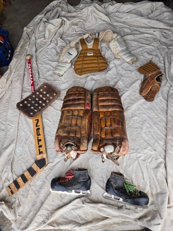 lot 1A image: Vintage Cooper Titan Hockey Goalie Set with Pads, Stick, and Gloves