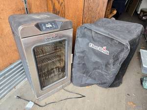 lot 6 image: Used Char-Broil Electric Smoker with Cover Model 14202004