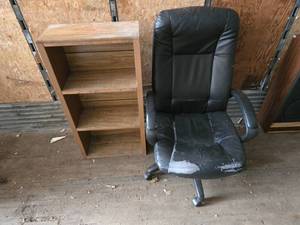 lot 30 image: Used Office Chair and Wooden Bookshelf