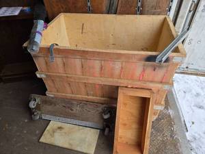 lot 41 image: Large Wood Crate and a Rolling Cart