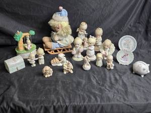 lot 92 image: Lot of Precious Moments Figurines and Plates