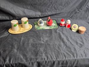 lot 95 image: Variety of Ceramic Salt and Pepper Shakers Featuring Holiday and Nature Themes
