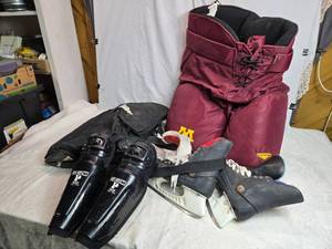 lot 196 image: Ice Hockey Goalie Gear with Pads, Skates, and Bag