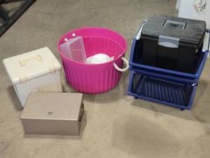 lot 222 image: Storage Containers and Organizer