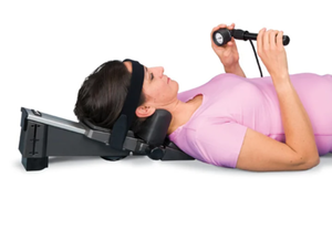 WOW SAUNDERS CERVICAL HOMETRAC PNEUMATIC SYSTEM HOME NECK TRACTION DEVICE WCASE - EXCELLENT WORKING CONDITION - I THINK I NEED TO TRY THIS OUT