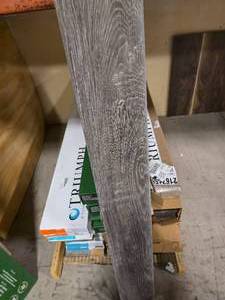 4 boxes Luxury Vinyl Plank Waterproof Two Different colors